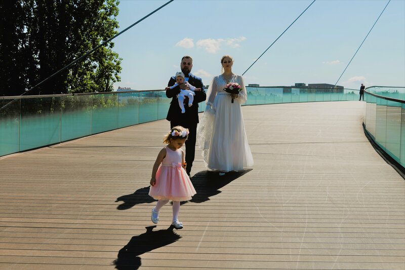 Servicii foto-video pentru nunti, botez, sau alte evenimente private