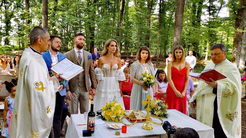 Servicii foto-video pentru nunti, botez, sau alte evenimente private